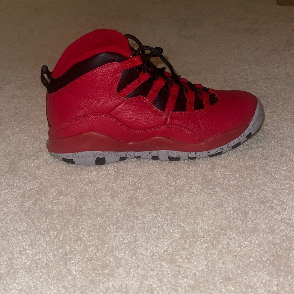 CHICAGO 10s Jordan Retro!🚨❤️